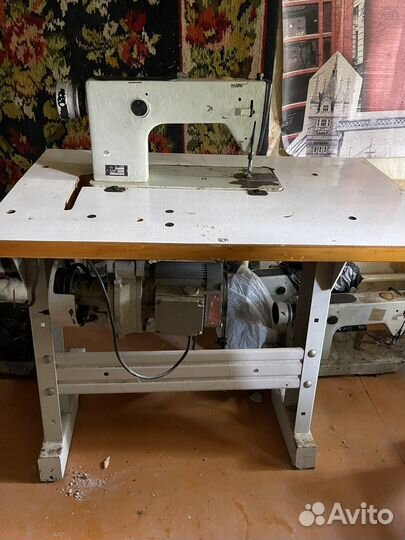 Производственные Швейные машины 22 кл. со столом