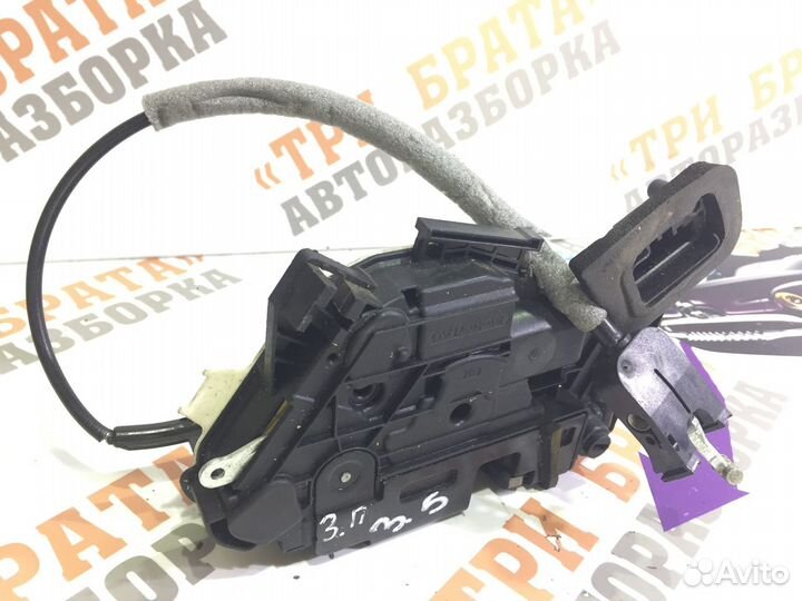 Шкода Октавия Замок задней двери Прав