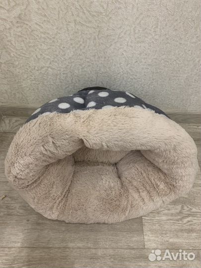 Лежанка для кошек бу