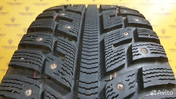 Kumho I'Zen KW22 215/60 R16 99T