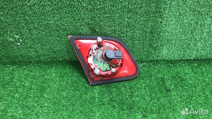 Фонарь задний правый в крышку VAG Volkswagen Passa