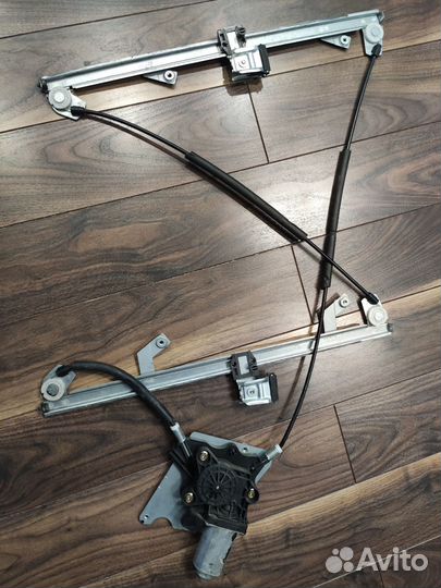 Стеклоподъемник водительской двери w463