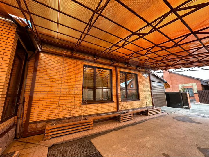 Коттедж 157,8 м² на участке 6,5 сот.