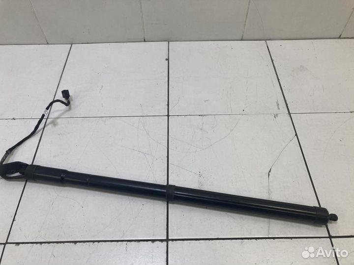 Амортизатор двери багажника Porsche Cayenne 958