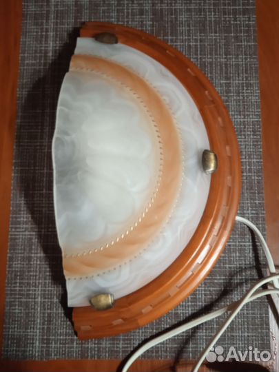 Настенный светильник бра