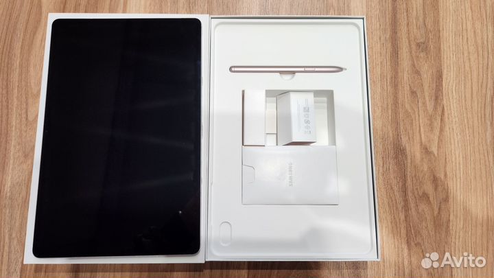 Продаю Samsung galaxy Tab s7 fe 64GB