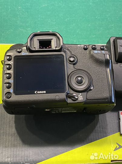 Фотоаппарат Canon EOS 5D Mark II