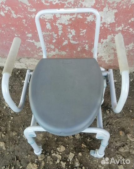 Стульчик туалет для инвалидов