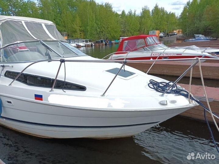 Каютный катер яхта Bayliner Cierra 2355