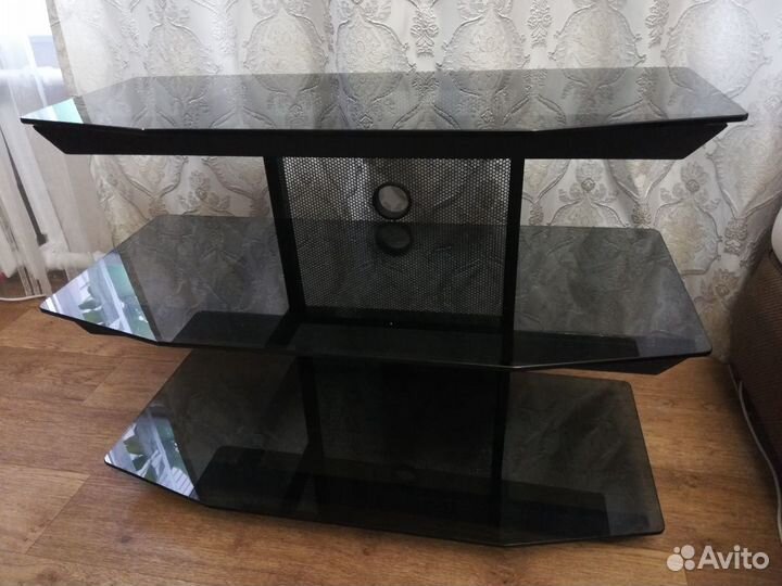 Тумба для аппаратуры