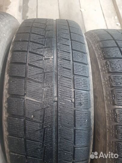 Bridgestone Blizzak Revo GZ 225/60 R16