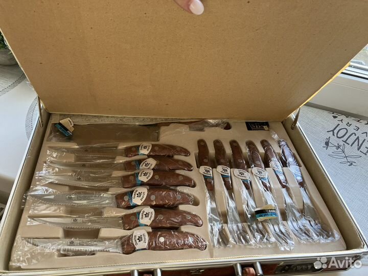 Набор ножей и вилок для кухни и дачи