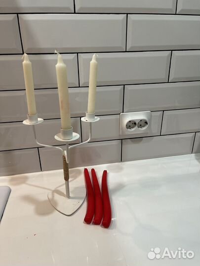 Белый тройной подсвечник