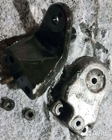 Кронштейн опоры двигателя hyundai solaris 1.6л