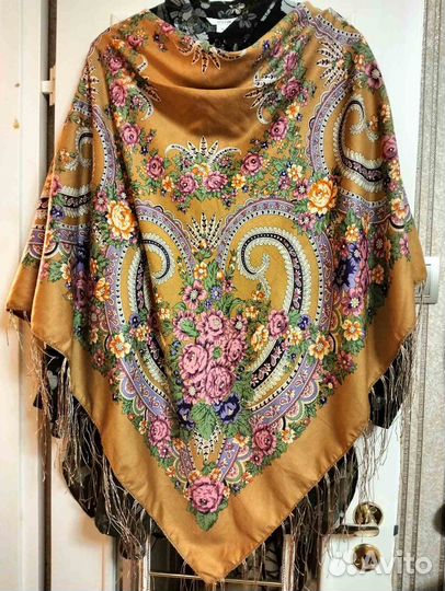 Платок СССР с павловопосадскими узорами б/у