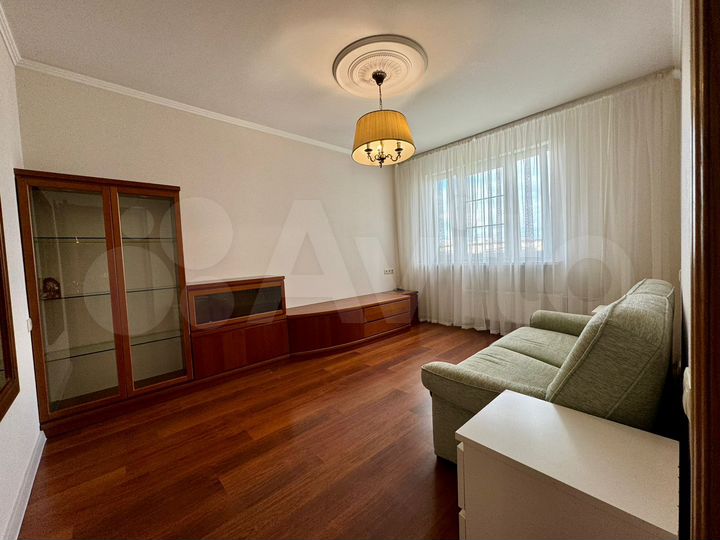 2-к. квартира, 58 м², 9/17 эт.