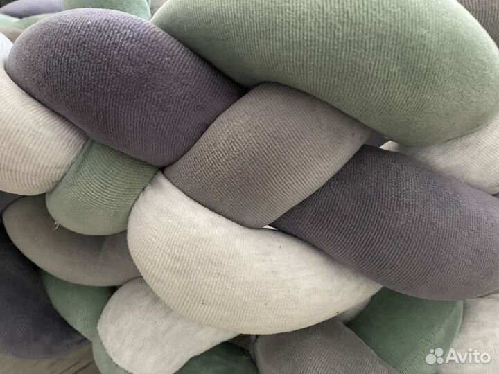 Бортик косичка в кроватку 120 на 60