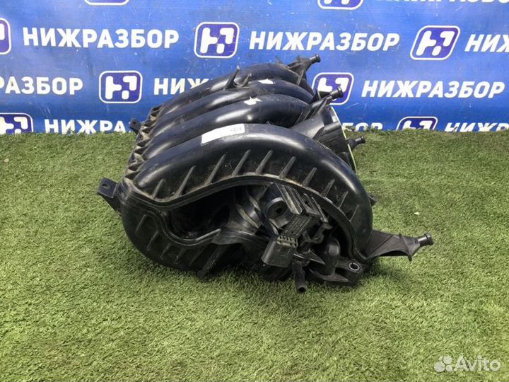 Коллектор впускной Skoda Rapid 2013