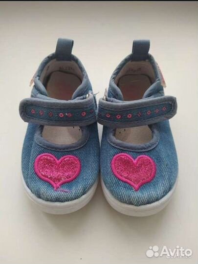 Кроссовки, тапочки, туфли 21, 22