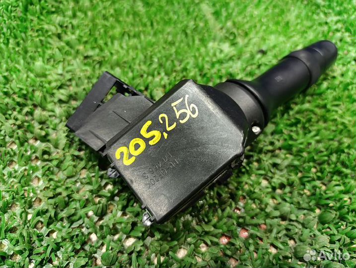 Переключатель стеклоочистителя Toyota venza