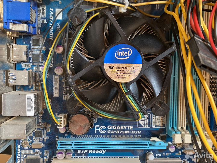 Материнская плата с процессором