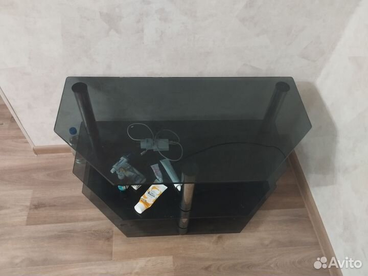 Стеклянная тумба