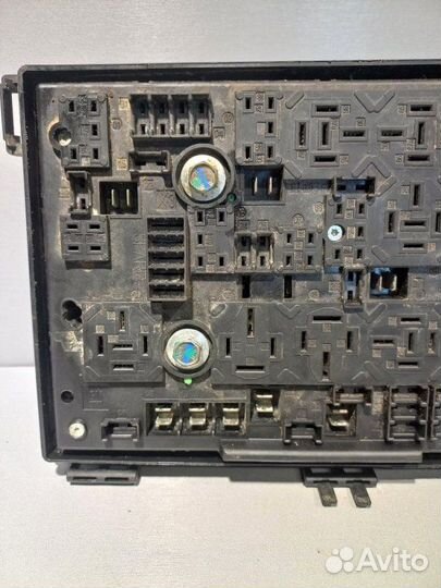 Блок предохранителей Opel Astra J хэтчбек A14NET