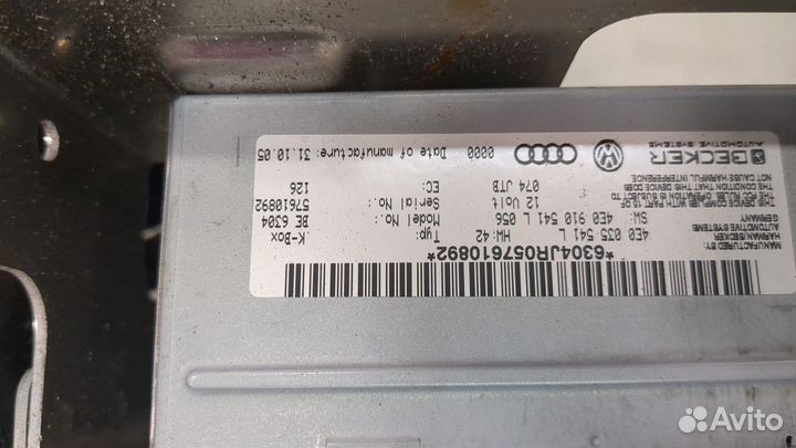 Блок управления радиоприемником Audi A8 (D3), 2006