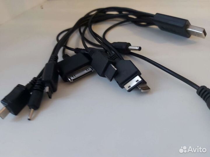 Универсальная зарядка для телефонов