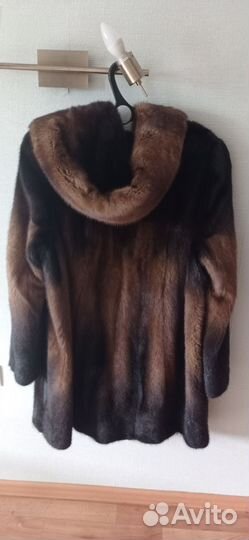 Шуба норковая. Размер :46 /48 бу с капюшоном