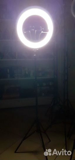 Кольцевая лампа 36см 36вт 216 диодов 5400lux