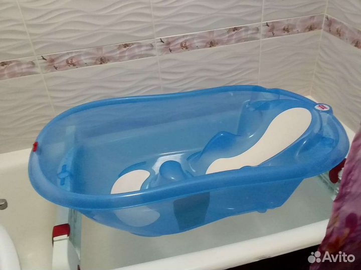 Ванночка для купания с подставкой