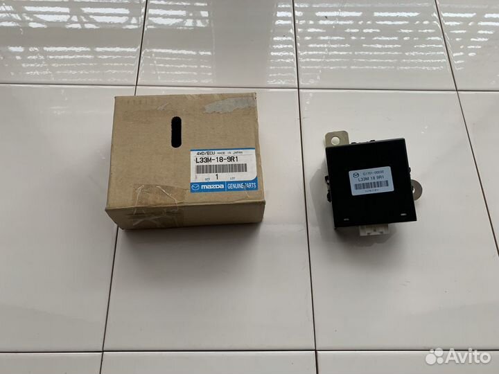 Блок электронный Mazda CX 7 2007 - 2012 L33M189R1