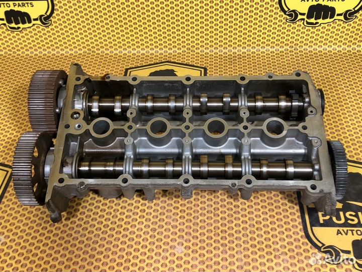 Крышка клапанов головки блока Volkswagen Polo