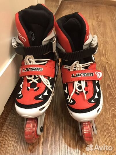 Ролики раздвижные Larsen Nero Red (размер 31-34)