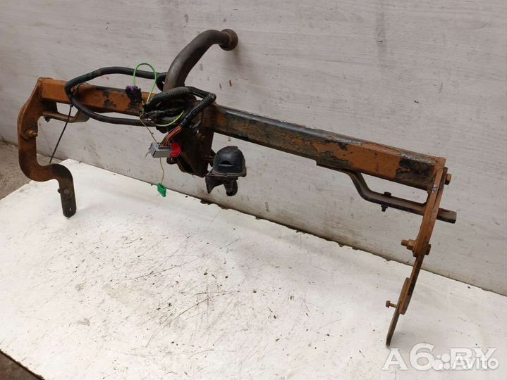 Фаркоп Peugeot 308 1 0.0 0