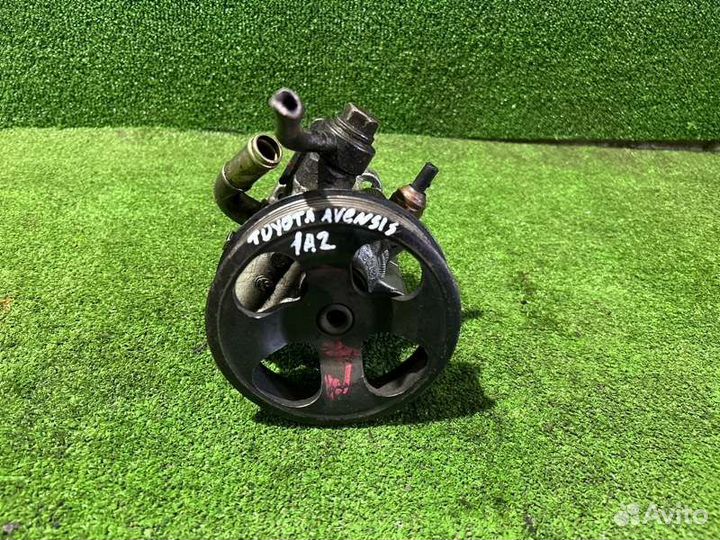 Насос гидроусилителя руля Toyota Avensis T250 1AZ
