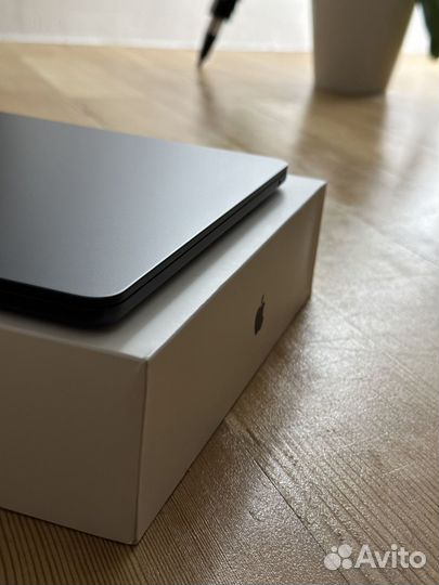 Macbook Air 2022 m2 Midnight