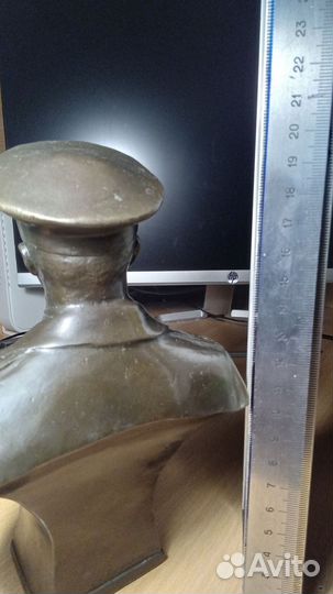 Бронзовый бюст, Г К Жуков