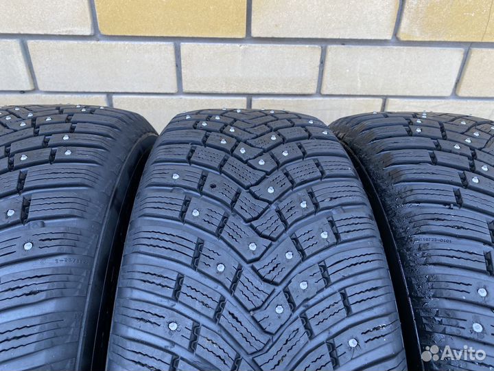 Continental IceContact 3 215/65 R16 102T