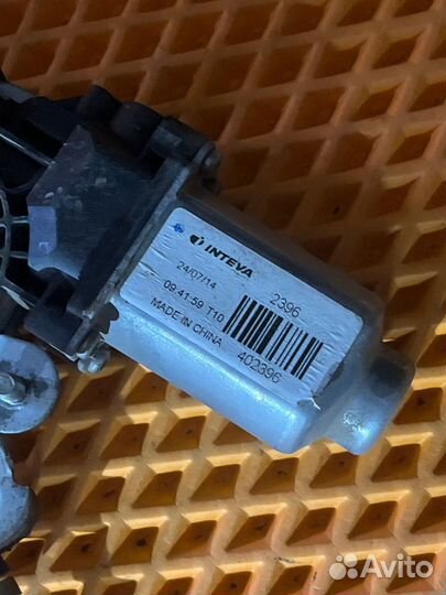 Стеклоподъемник задний левый Hyundai Solaris