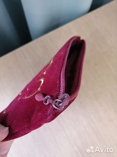 Косметичка золотое шитьё, бархатная