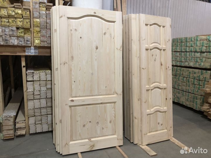 Двери межкомнатные из массива