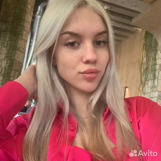 Администратор, хостес, помощник