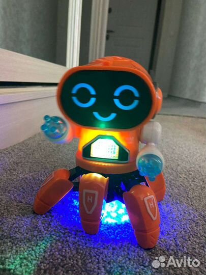 Танцующая игрушка - робот на аккумуляторах