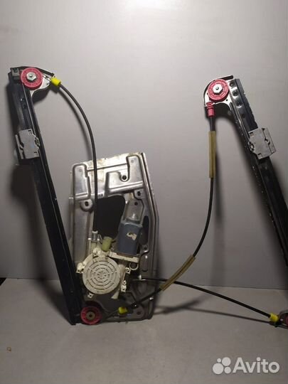 Стеклоподъемник пер. правый BMW E39