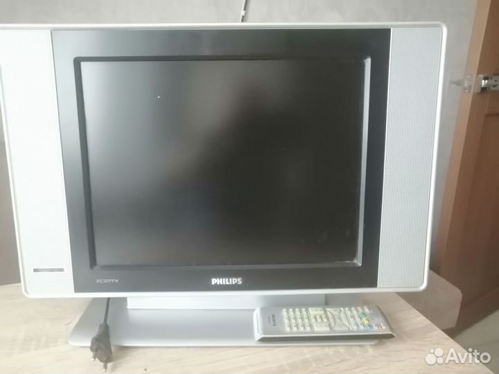 Продам телевизор бу Филипс