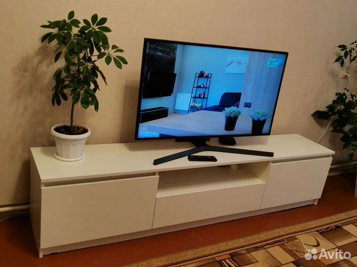 Тумба под тв хилтон