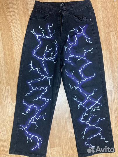 Рисунок на одежде, шопере, джинсах, худи