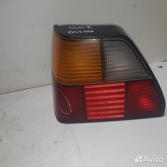 Фонарь задний наружный левый (крыло) VW Golf 2